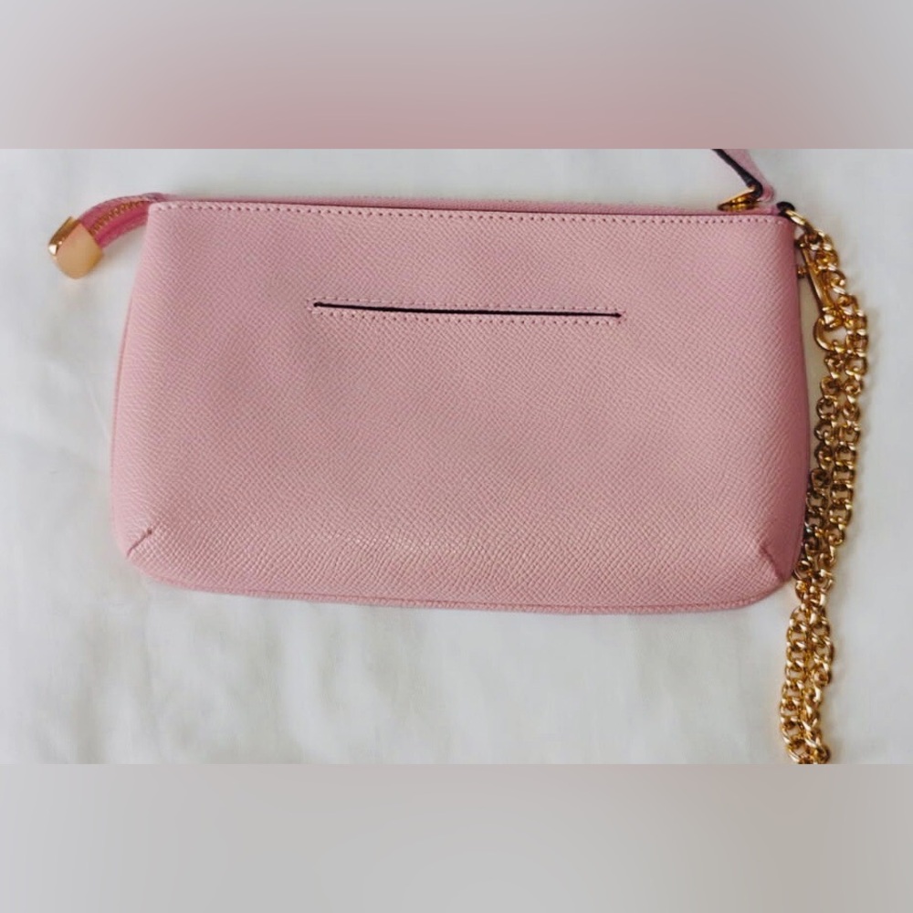 Coach Rose/Pink Leather Wristlet with Gold Chain Strap NWOT - Picture 5 of 10